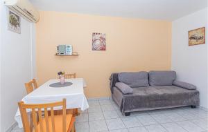 Awesome Apartment In Murter With Wifi And 1 Bedrooms