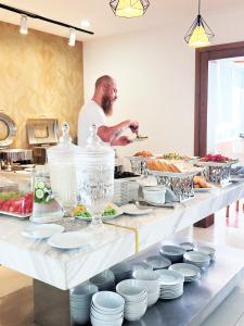 Anh Phuong Hotel & Apartment