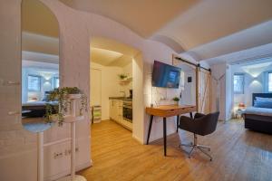 Zuarin Gewölbekeller - direkt am Schlossgarten von Schwerin - Parkplatz auf Anfrage - Aufladestation für Elektro-Autos vorhanden