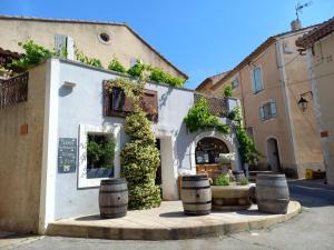 Maisons de vacances Maison dans beau village du Luberon : photos des chambres