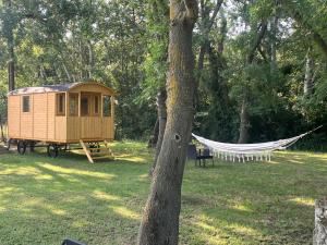 Maisons d'hotes ROULOTTE NATIRAA : photos des chambres