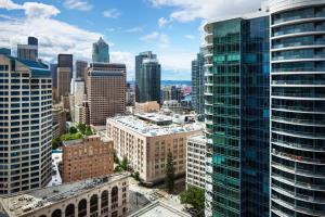 Premium City View, Guest room, 1 King, Sofa bed, City view room in The Westin Seattle