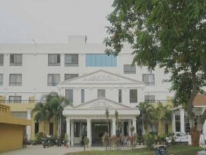 Collection O Sanskruti Resort