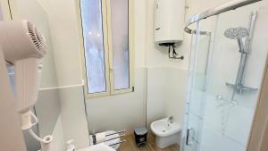 Basic Triple Room with Shared Bathroom