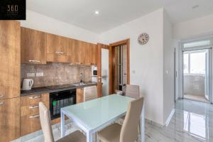 Duplex penthouse in St. Julians with Views & BBQ by 360 Estates