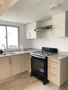 Luxury 2Bedr, 2 Balcony Pool, Gym, Downtown Santo Domingo