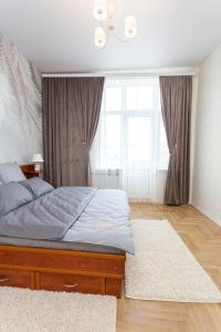 Центр Просторі апартаменти, поруч площа