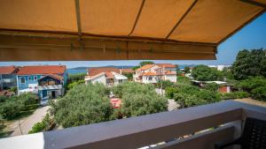 2BR sea & beach view, near Zadar
