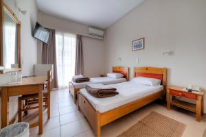 Budget Twin Room room in Delfini Hotel