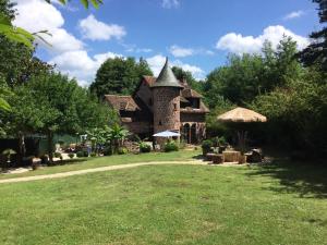 Maison luxe Collonges la rouge,jakuzzi,clim,WIFI,piscine