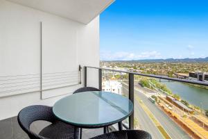 Sierra Grand Apartments - Hosted by Wow Stay