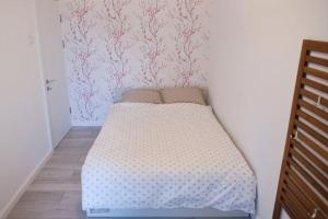 Joy City Stay Versului 8