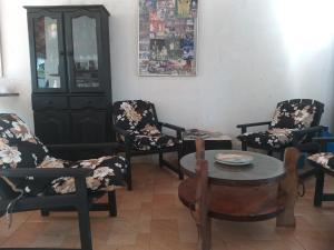 Hostel Suite Home