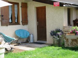 Appartements Studio en rez de chaussee, avec jardin partage. : photos des chambres