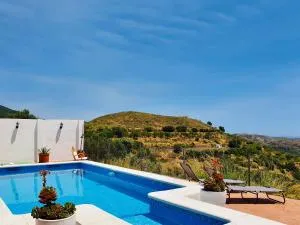 En-suite bedroom with private entrance at Casa Sofija - Sedella