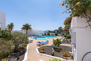 Apartment Oceanic Breeze Share Pool by PVL