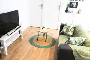 Appartements Chez Leverts Logement T2 - Gare Chateaucreux- 2 lits : photos des chambres