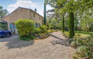 Maisons de vacances Nice Home In Callian With 4 Bedrooms, Outdoor Swimming Pool And Heated Swimming Pool : photos des chambres