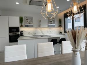 Lujosa casa en primera línea playa increibles vistas mar