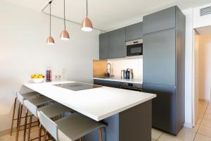 Luxury 3 pièce Garden Apartment in Cannes Marina