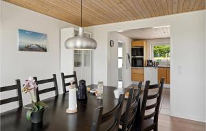 Cozy Home In Skærbæk With Kitchen