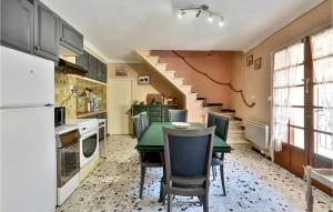 Maisons de vacances Amazing home in Bedoin with WiFi and 3 Bedrooms : photos des chambres