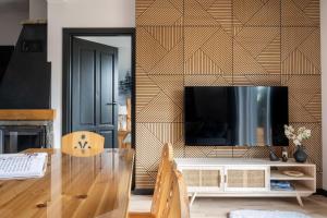 Willa Jędrek z Sauną, Kominkiem i Tarasem