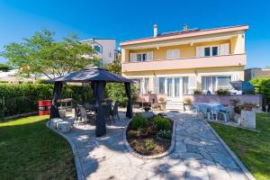 Beach Apartment Villa Carmen