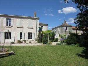 Maisons de vacances Maison avec piscine non chauffee & partagee, 50m2 a 24km de La Rochelle : photos des chambres