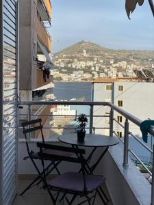 Andra Apartment