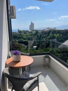 Rijeka Relax Apartment with parking