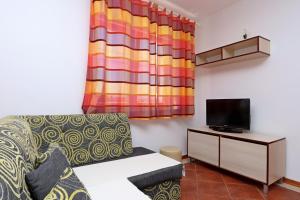 Apartments by the sea Selce, Crikvenica - 18195