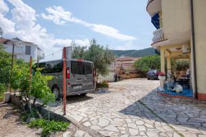 Apartments by the sea Grebastica, Sibenik - 20736