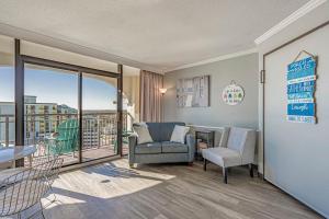 Beautiful Ocean views, on 15th floor!