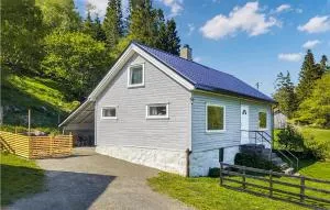 2 Bedroom Stunning Home In Flekkefjord - Bjørkevoll