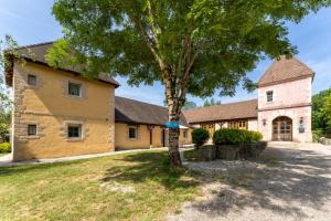 Villas Gite les cascades du Herisson 3 chambres Handicap piscine : photos des chambres