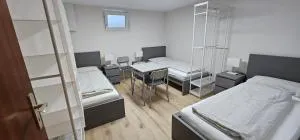 Workers Heaven Monteur - Arbeiter Zimmer - Brombach