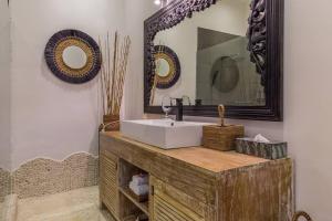 Villa Budha 1: 4bedrs 12m Pool, 700m2 garden with BBQ