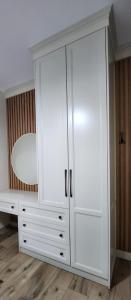 PineTrees Beach House with swimming pool