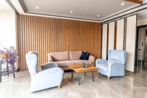 Royal Luxury Hotels Suites