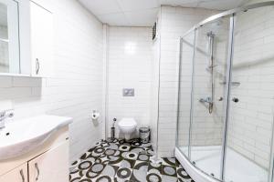 Royal Luxury Hotels Suites