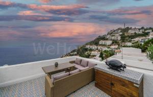 Welhomy - Magnifique Maison Vue Mer - Roses, Bramer 13