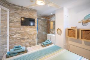 GO2TENERIFE ApartCala Pool & Beach at 5 mins