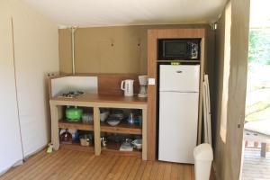 Campings Camping Onlycamp Pierre & Sources : photos des chambres