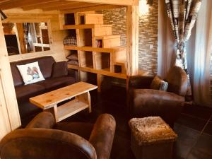 Chalets LES BALCONS DU PHENY LE REFUGE : photos des chambres