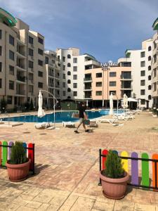 AVALON, Apartment C102