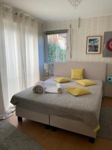 Wohlfühlferienwohnung mit Terrasse in Bensberg