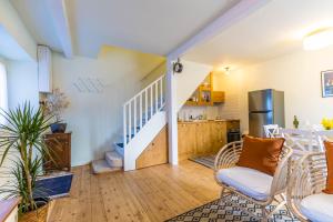 CASA MARIO-charming stone house with jacuzzi