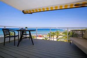 GLAM ONLY FAMILIES Planet Costa Dorada