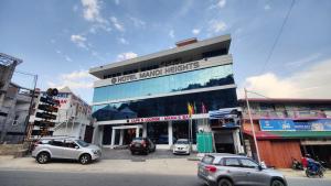 Hotel Mandi Heights - Bar, Fine Dining & Banquet Hall